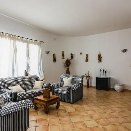 Arenella Con Piscina Villa *