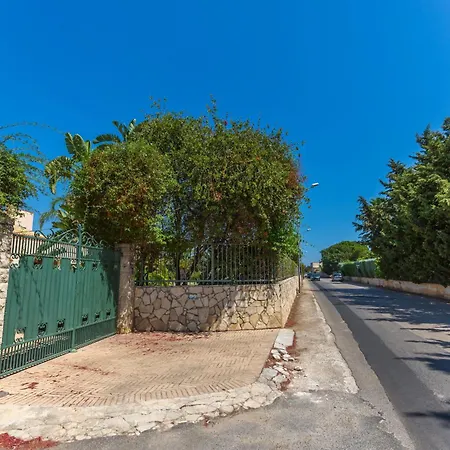 Arenella Con Piscina *